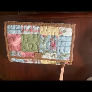 Quilt wallet/crossbody